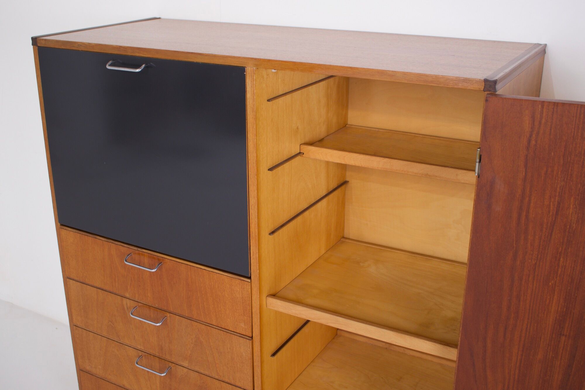 Top buffet / Pastoe bar "Made to Measure".