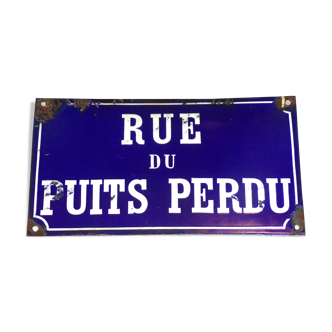 Plaque enamelled street of the lost well