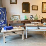 Coffee table with drawer