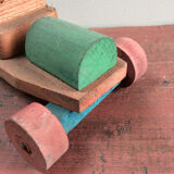 Jouet camion en bois vert 50's