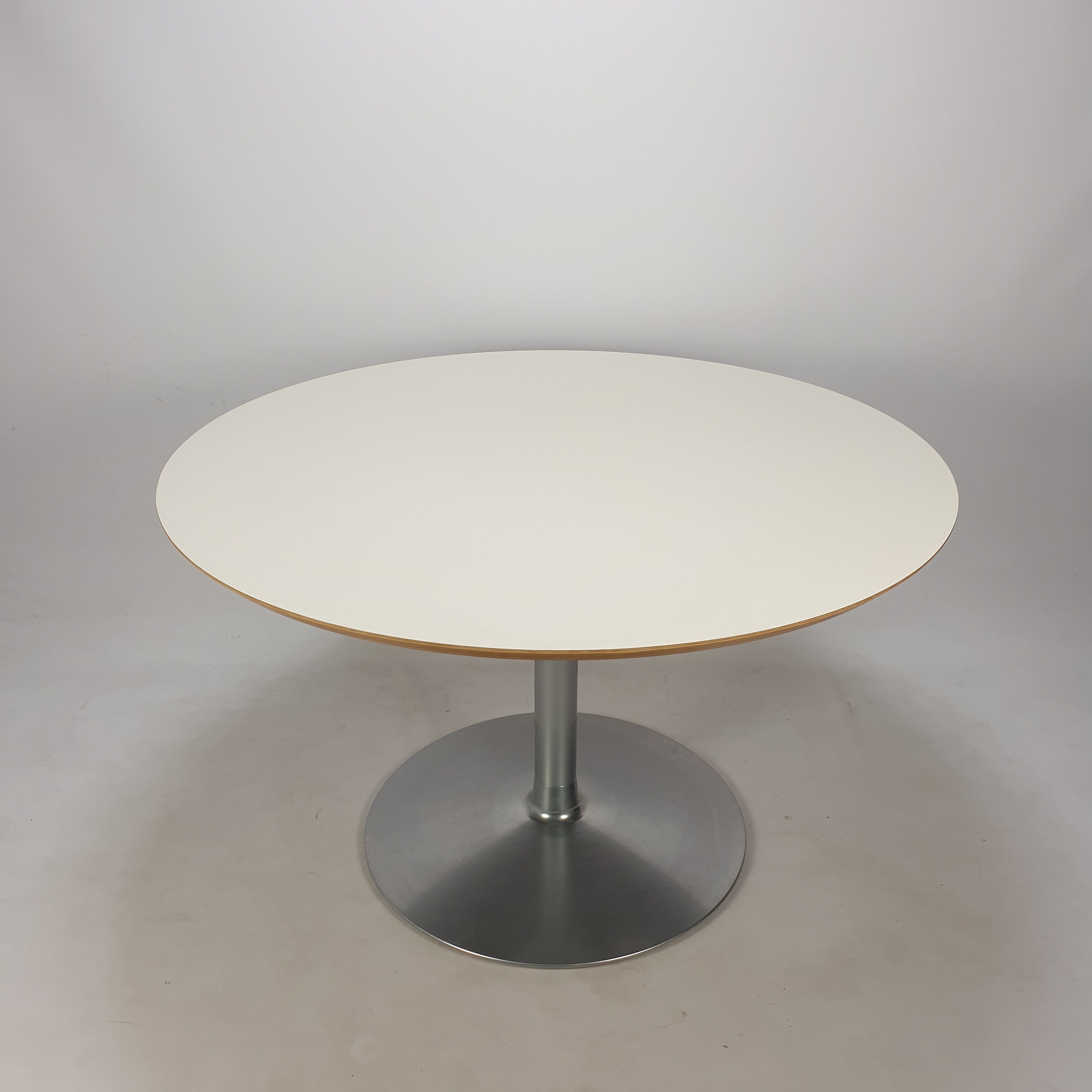 Round Dining Table by Pierre Paulin for Artifort