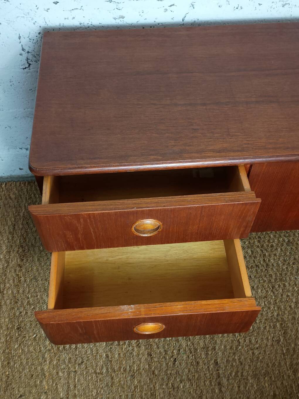 Low cabinet or small sideboard in mahogany from the 1960s.