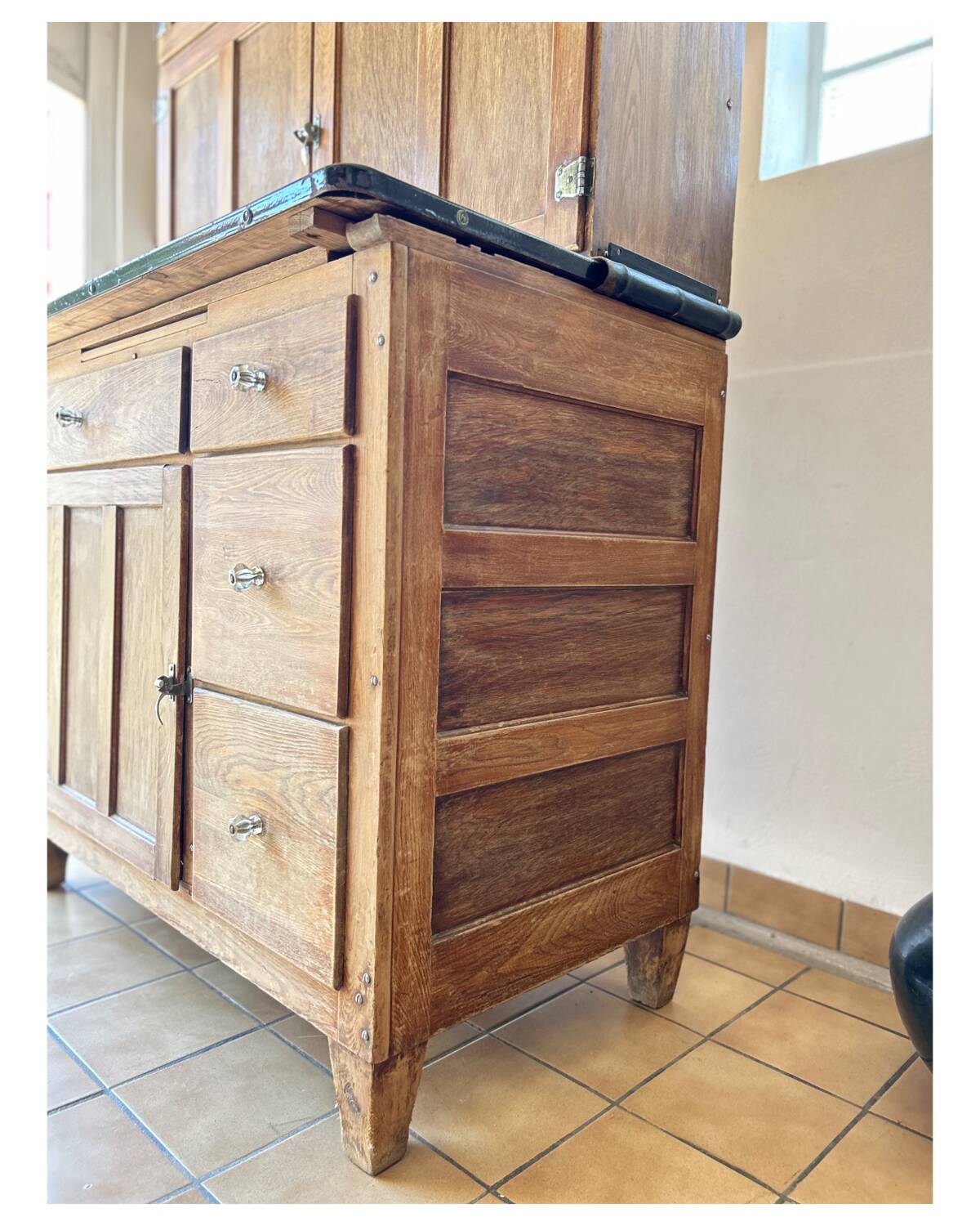 Cabinet furniture trade
