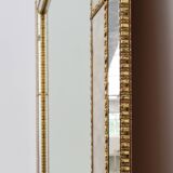 Grand miroir vénitien en mosaïque trapèze du XXe siècle avec guirlandes en laiton