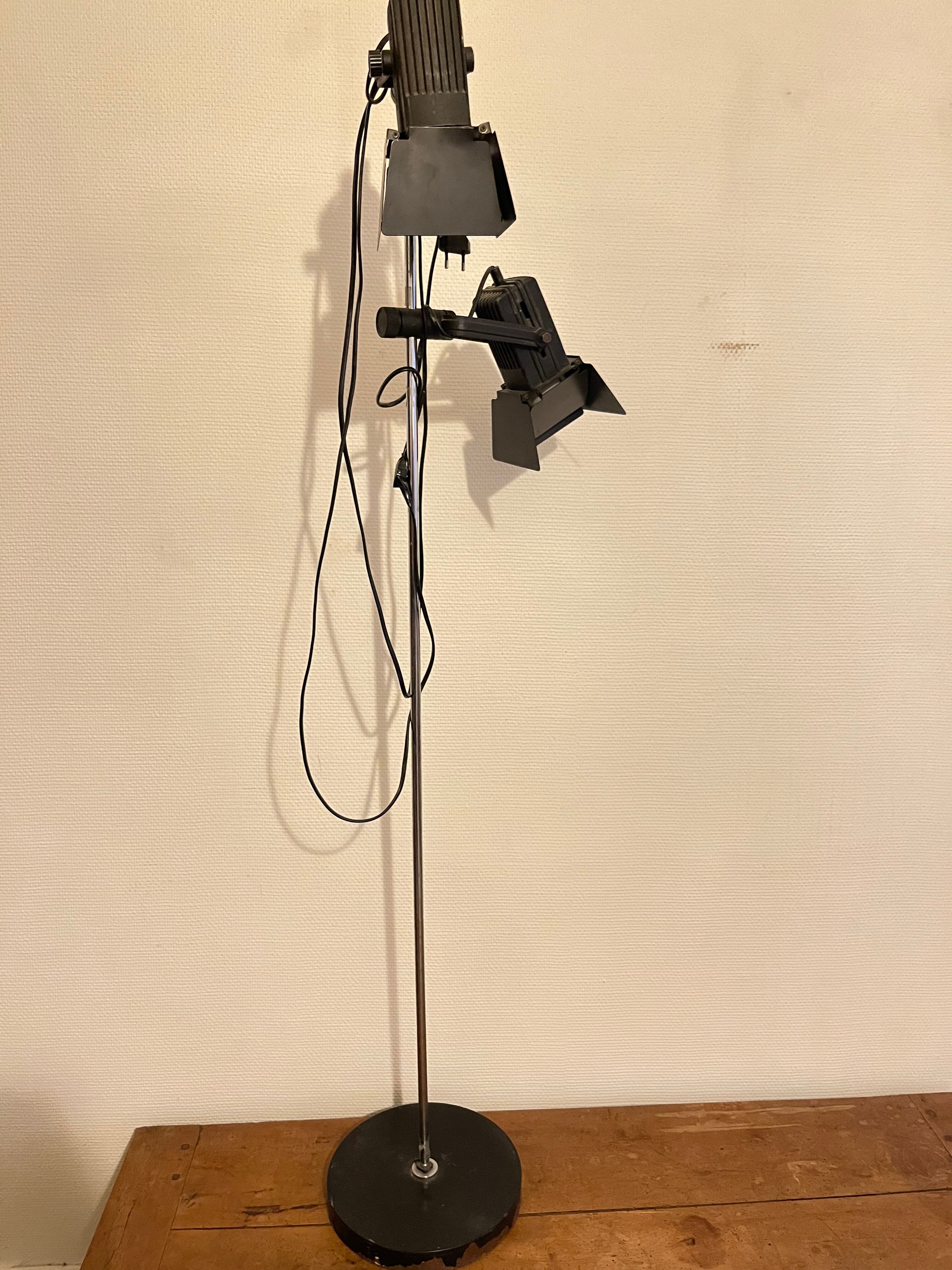 Floor lamp projectors cinema