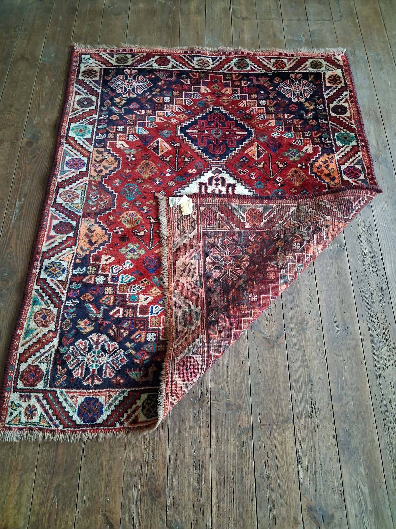 Tapis Persan Shiraz fait main 151x116cm