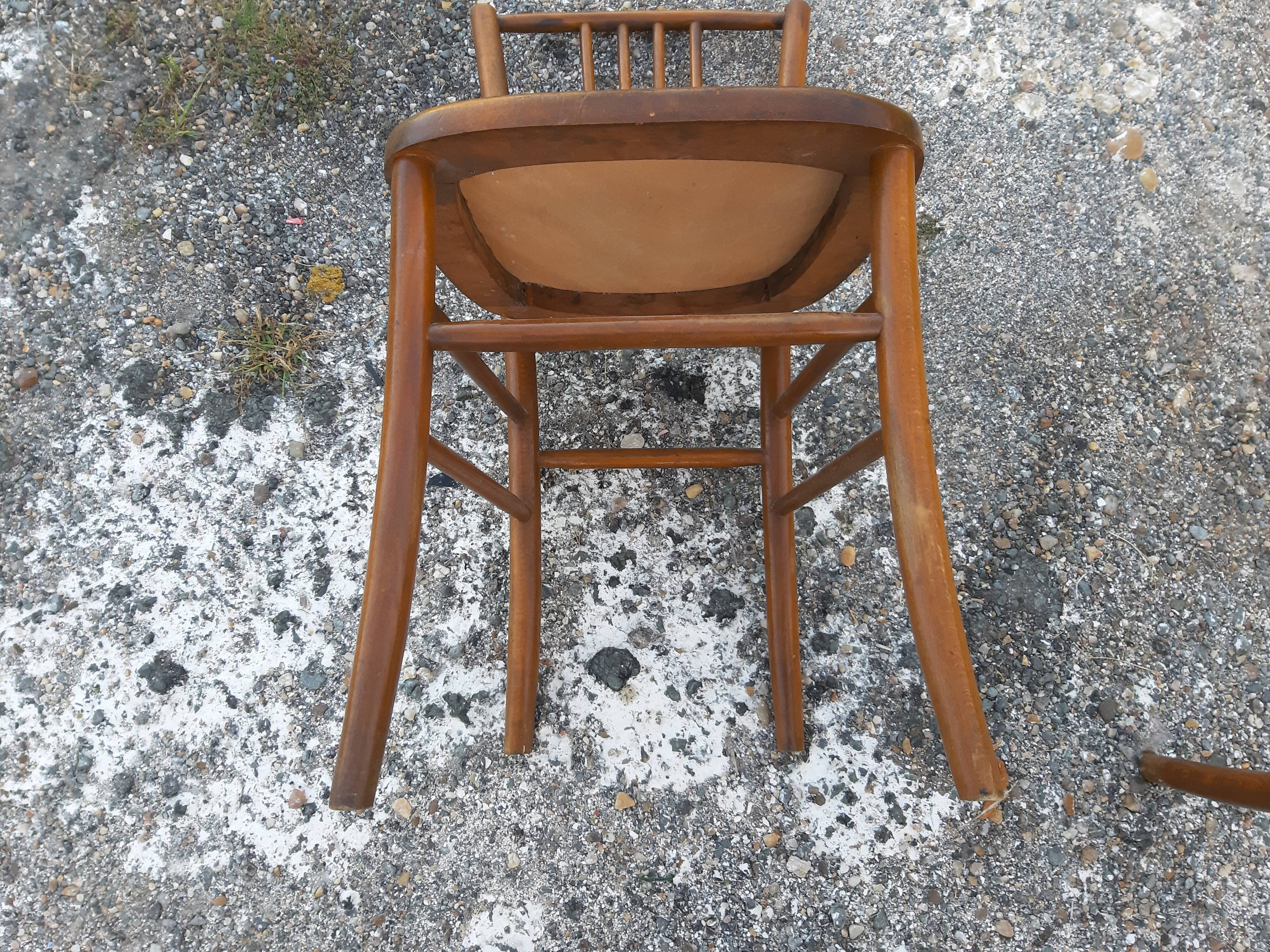 Paire de chaises de bistrot bois