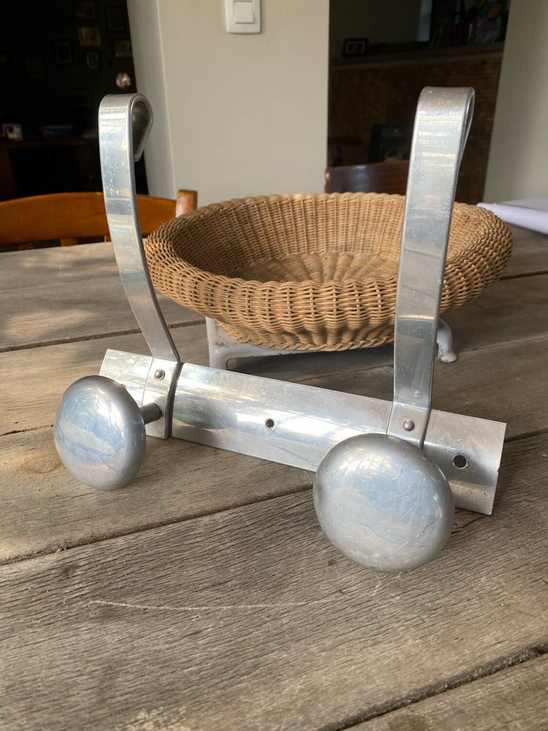 Wall coat rack