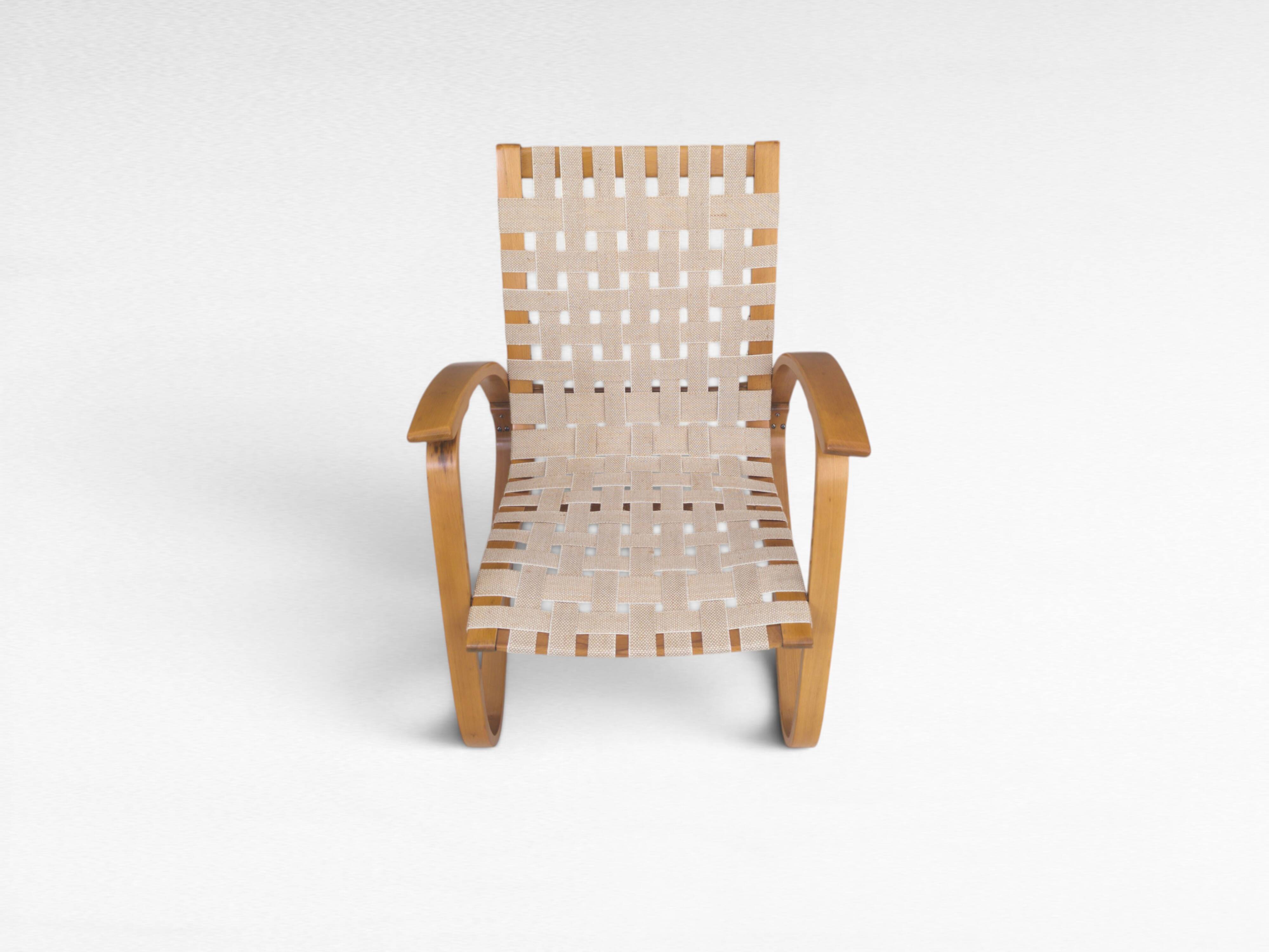 Chaise longue sculpturale en bois cintré par Jan Vaněk pour UP Zavody, années 1930.