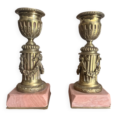 Paire de bougeoirs en bronze ancienne