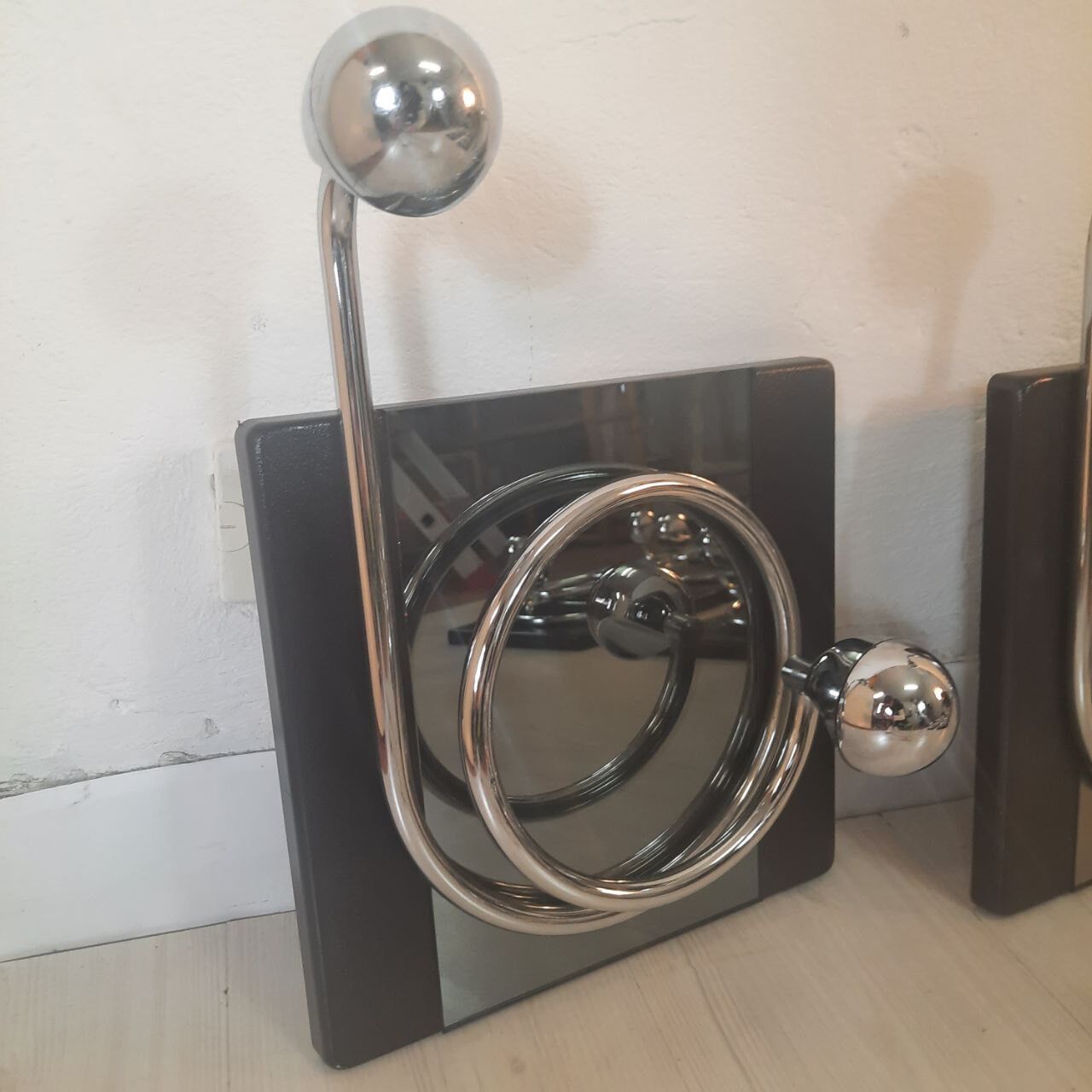9 70's clothes hanger spiral
