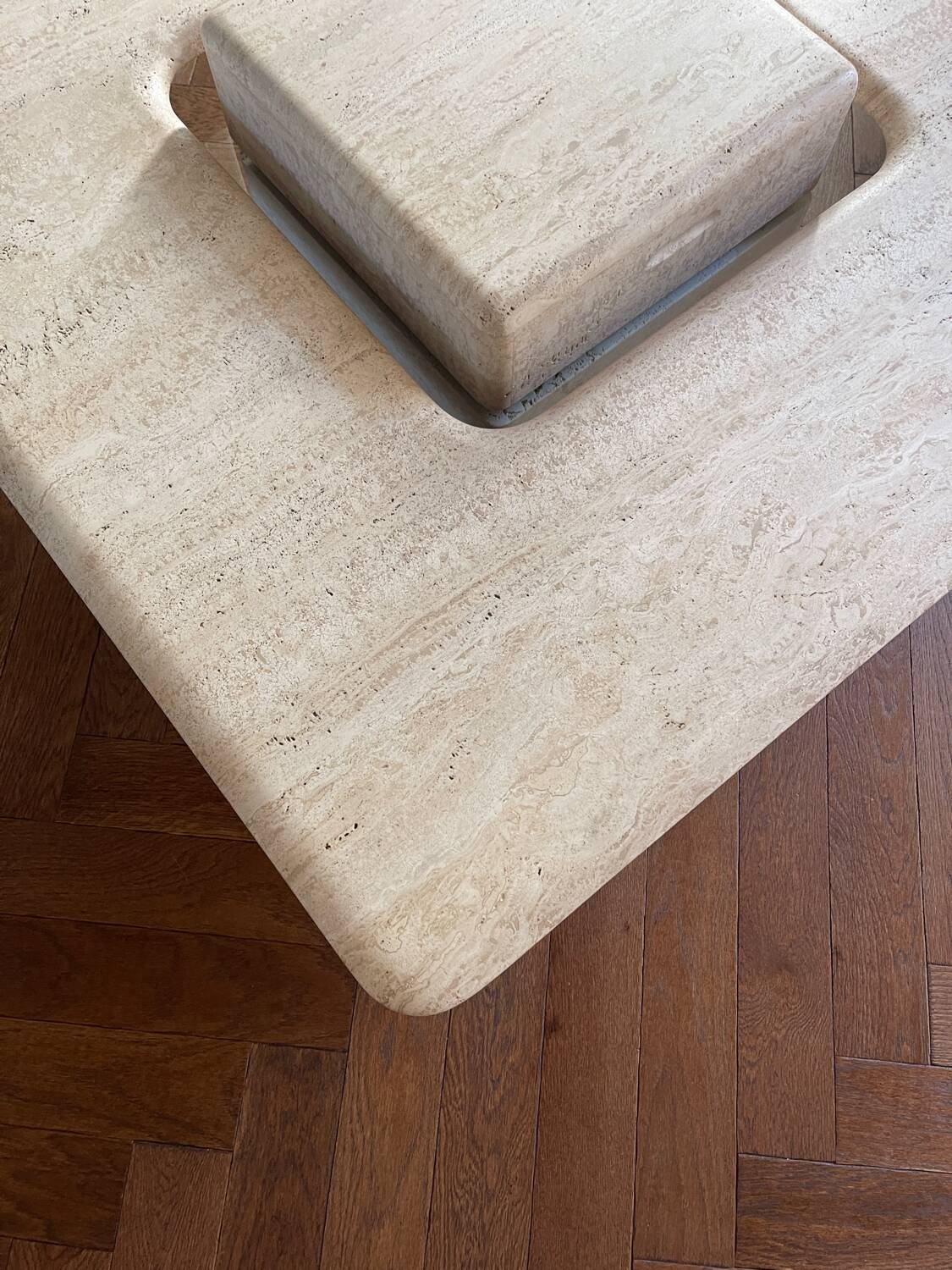 Vintage 1980s Italian travertine coffee table from Florence.