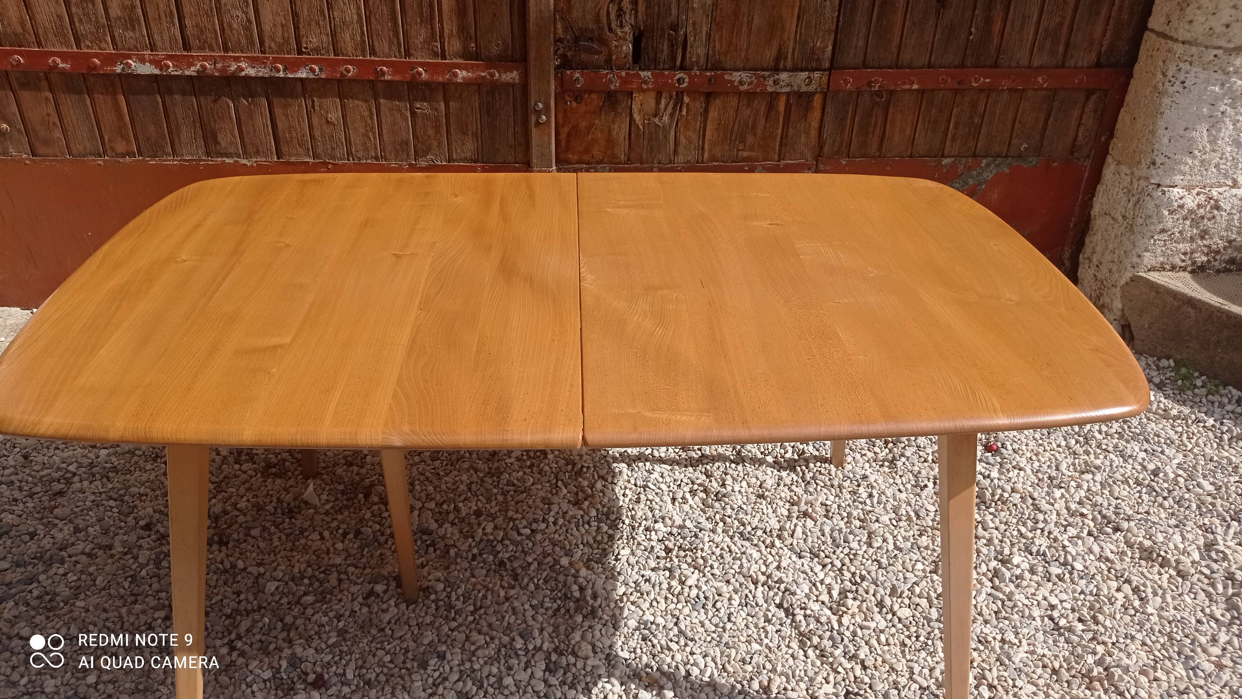 Table Ercol