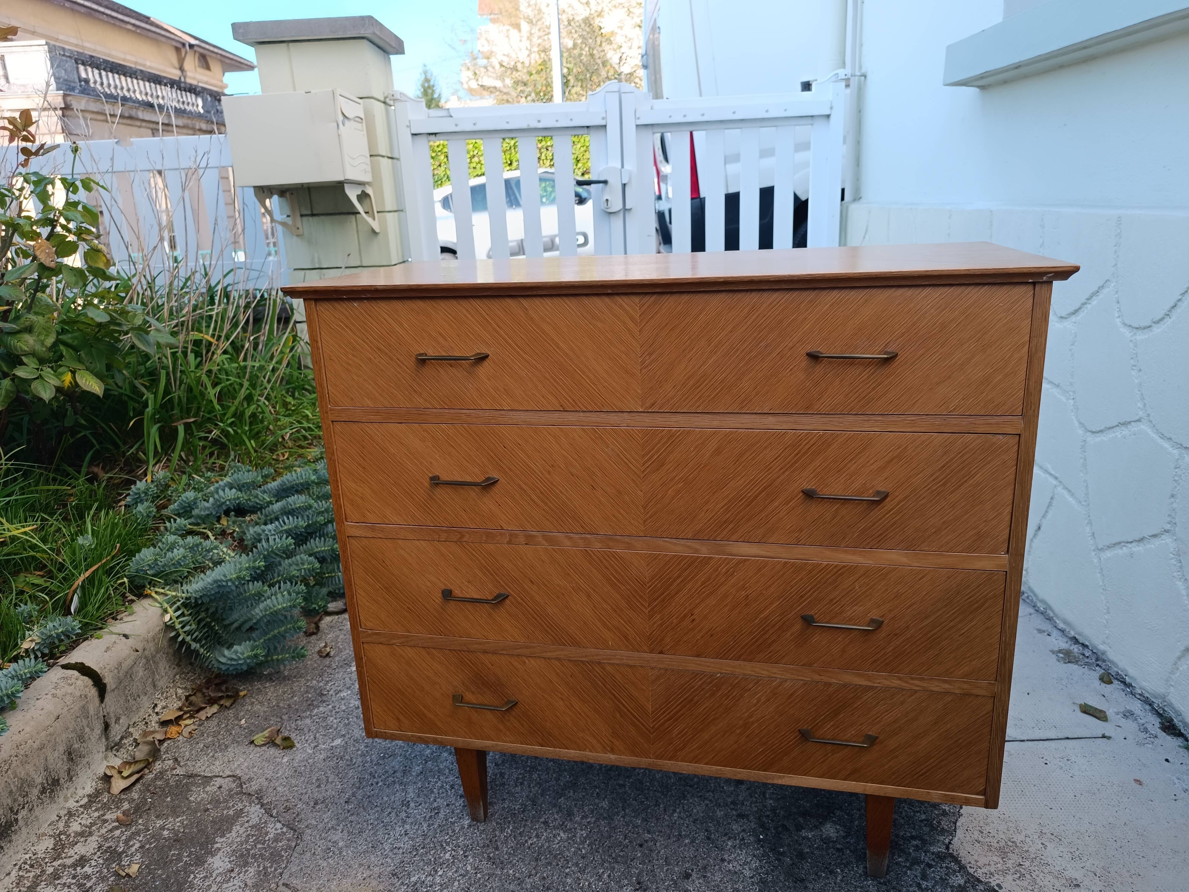 Vintage chest of drawers