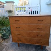 Vintage chest of drawers