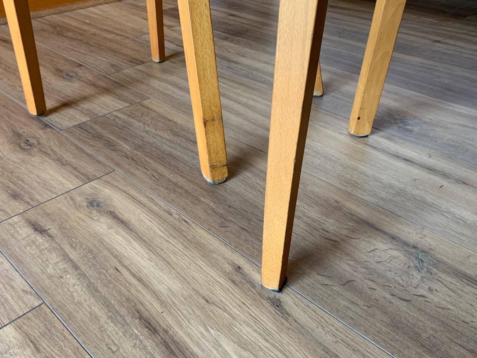 Set of 5 bistro chairs