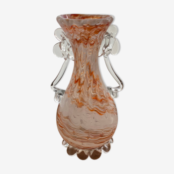 Vase en verre 2 couleurs, 2 anses pied dentellé en verre