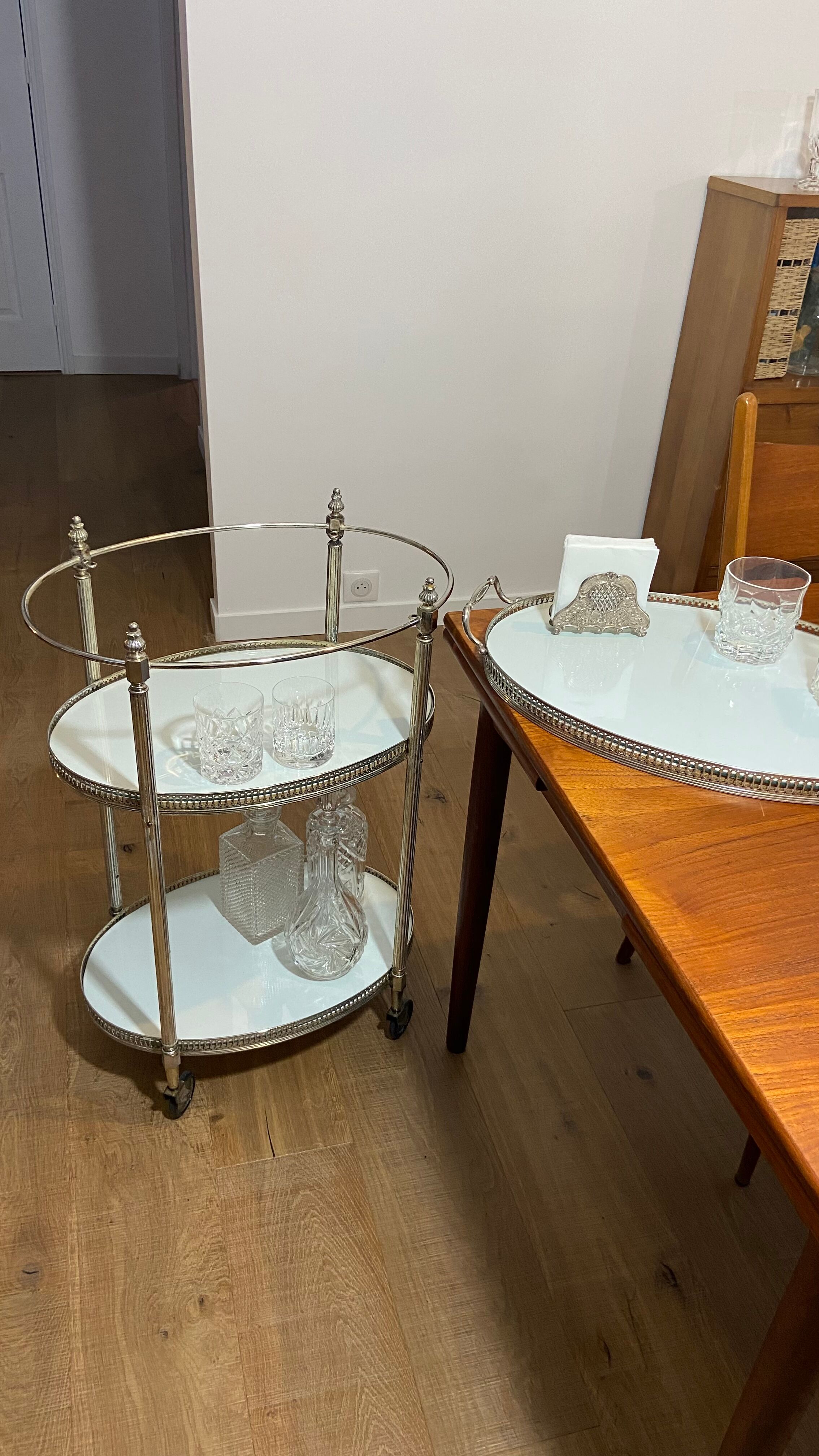 Oval roller serving table 1960/70