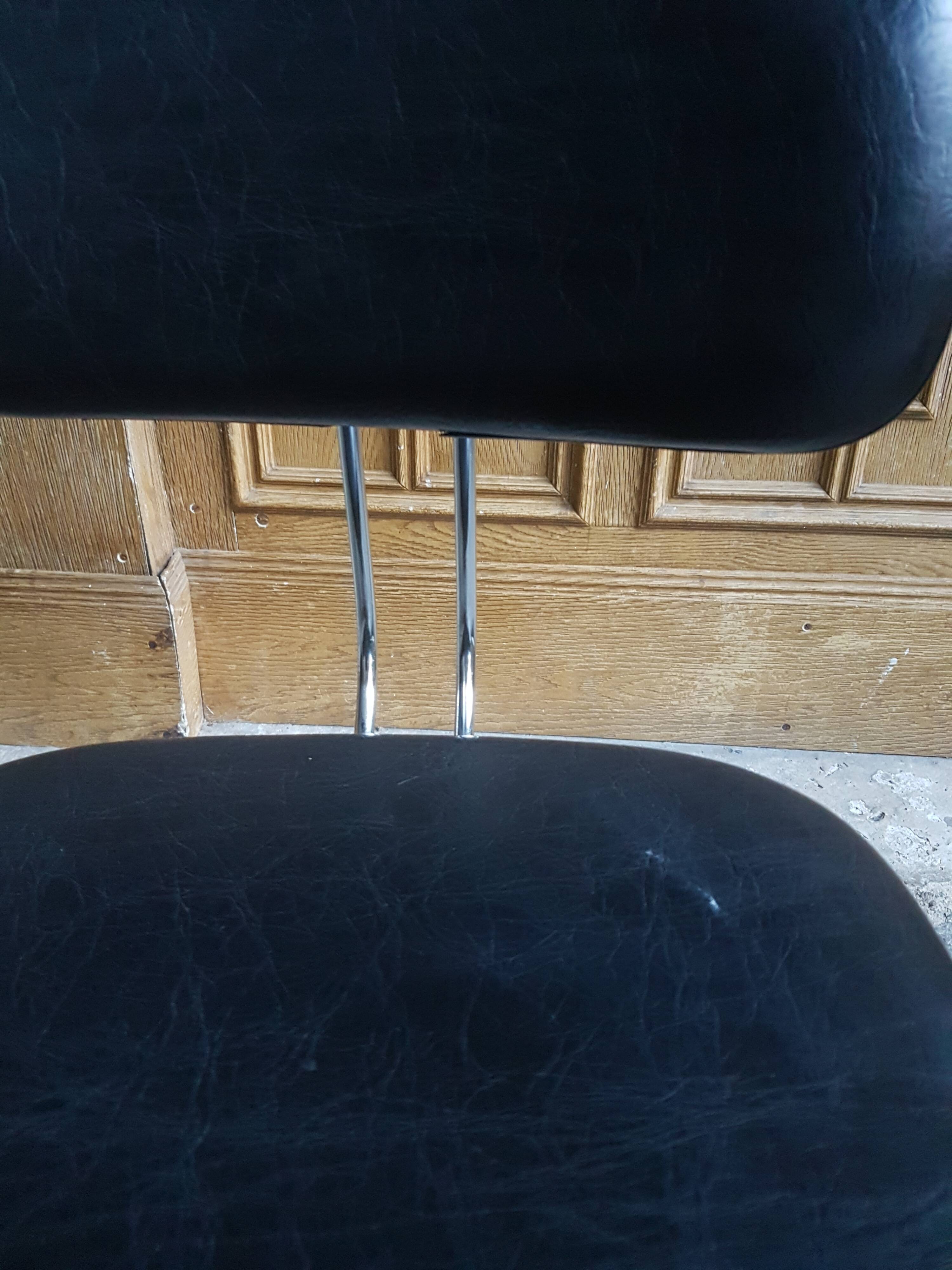 Chaise industrielle vintage Kor