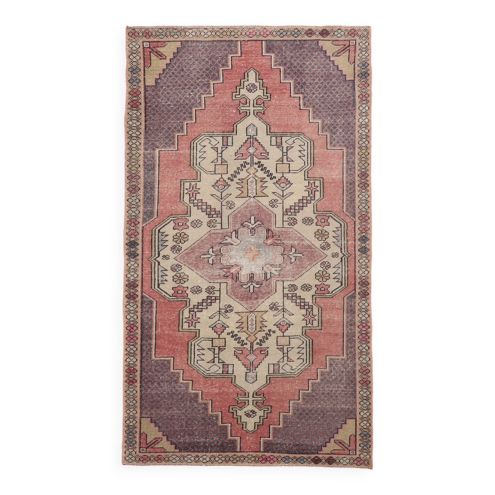5x8 Vintage Faded Pink Persian Vintage Rug, 137x247Cm