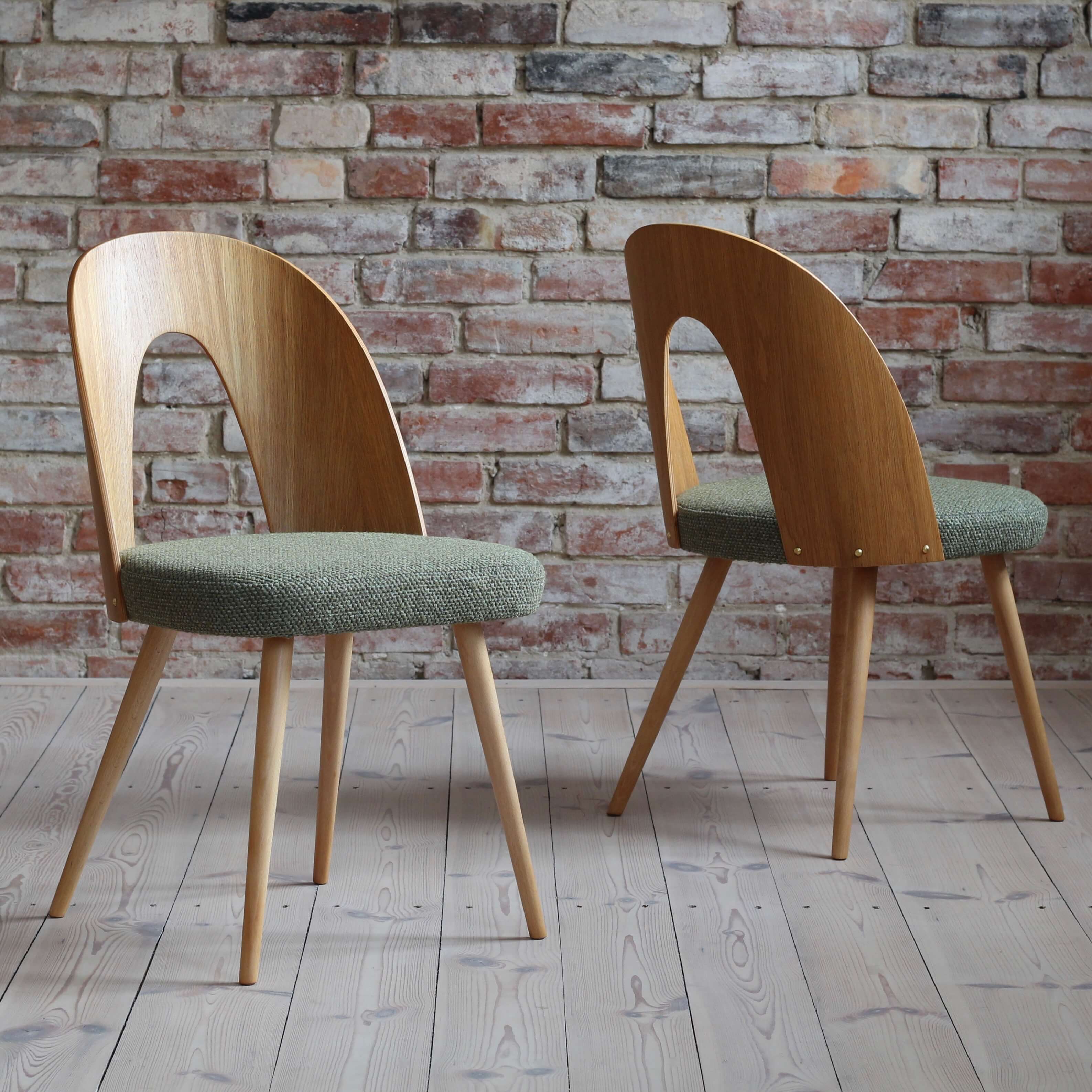 Ensemble de 6 chaises de salle à manger par Antonin Šuman