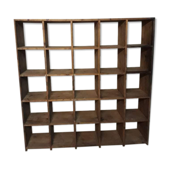 Locker shelf