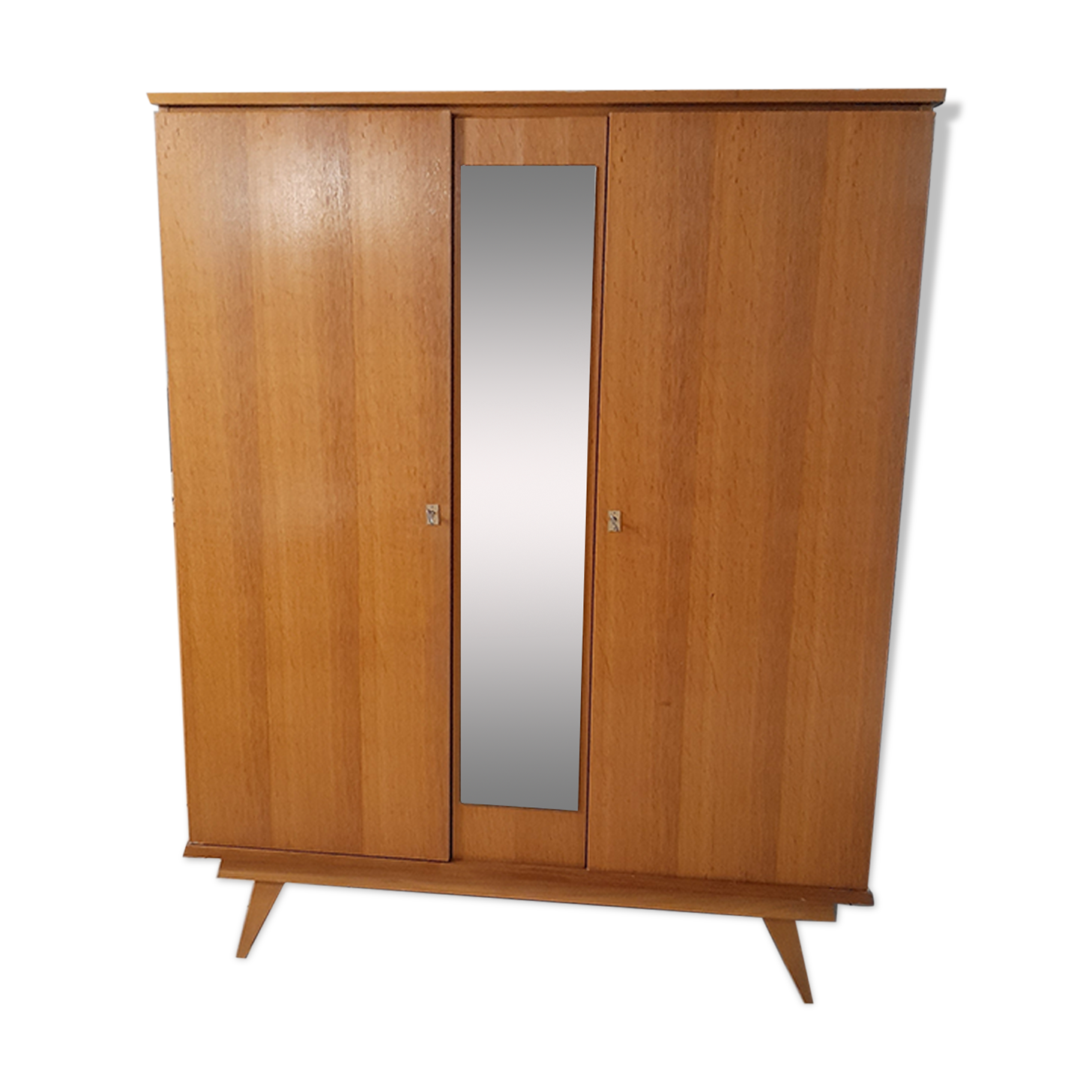 Wardrobe vintage feet Scandinavian compass