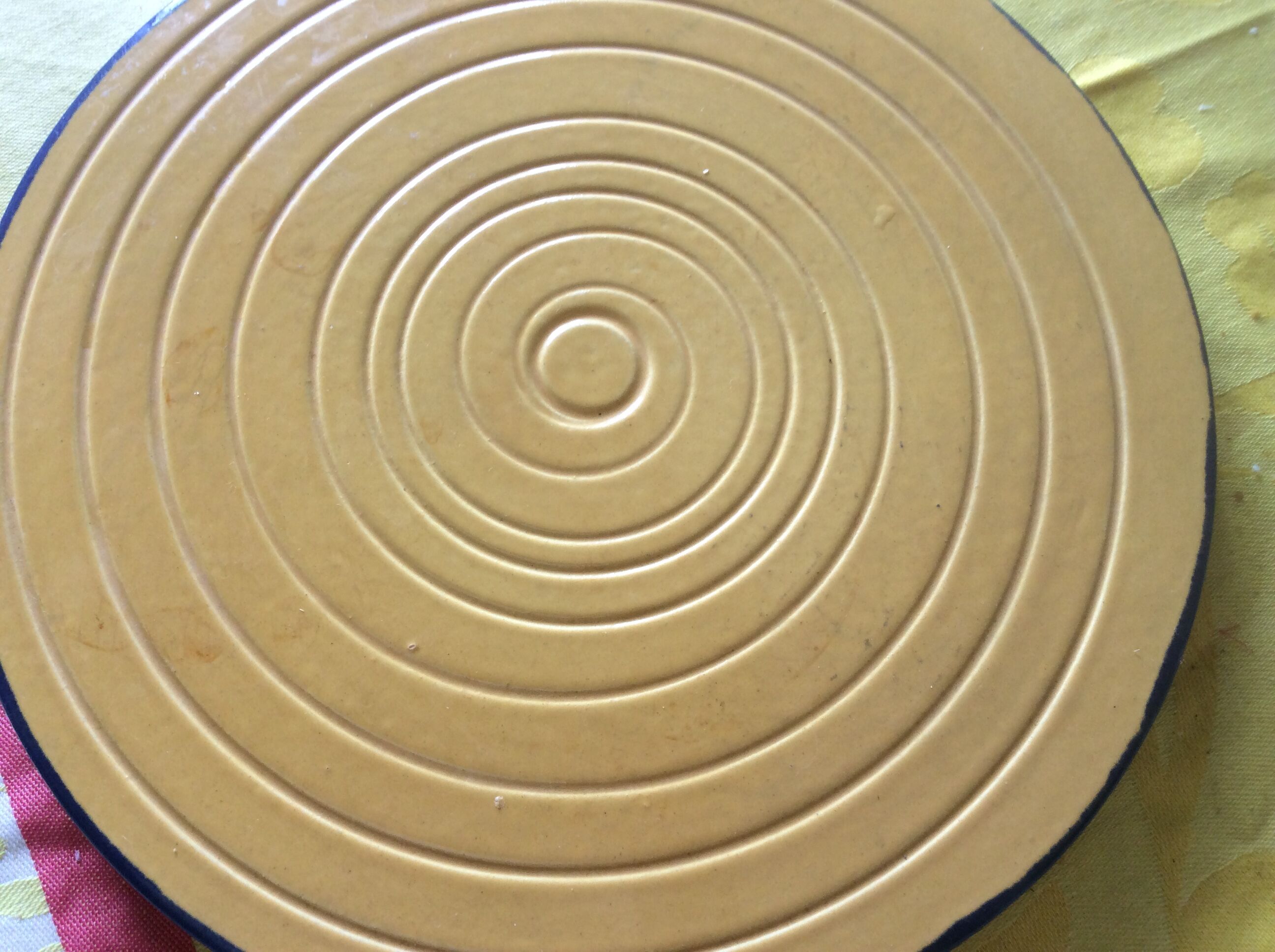 Yellow ceramic trivet