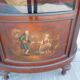 Showcase curved style louis xv