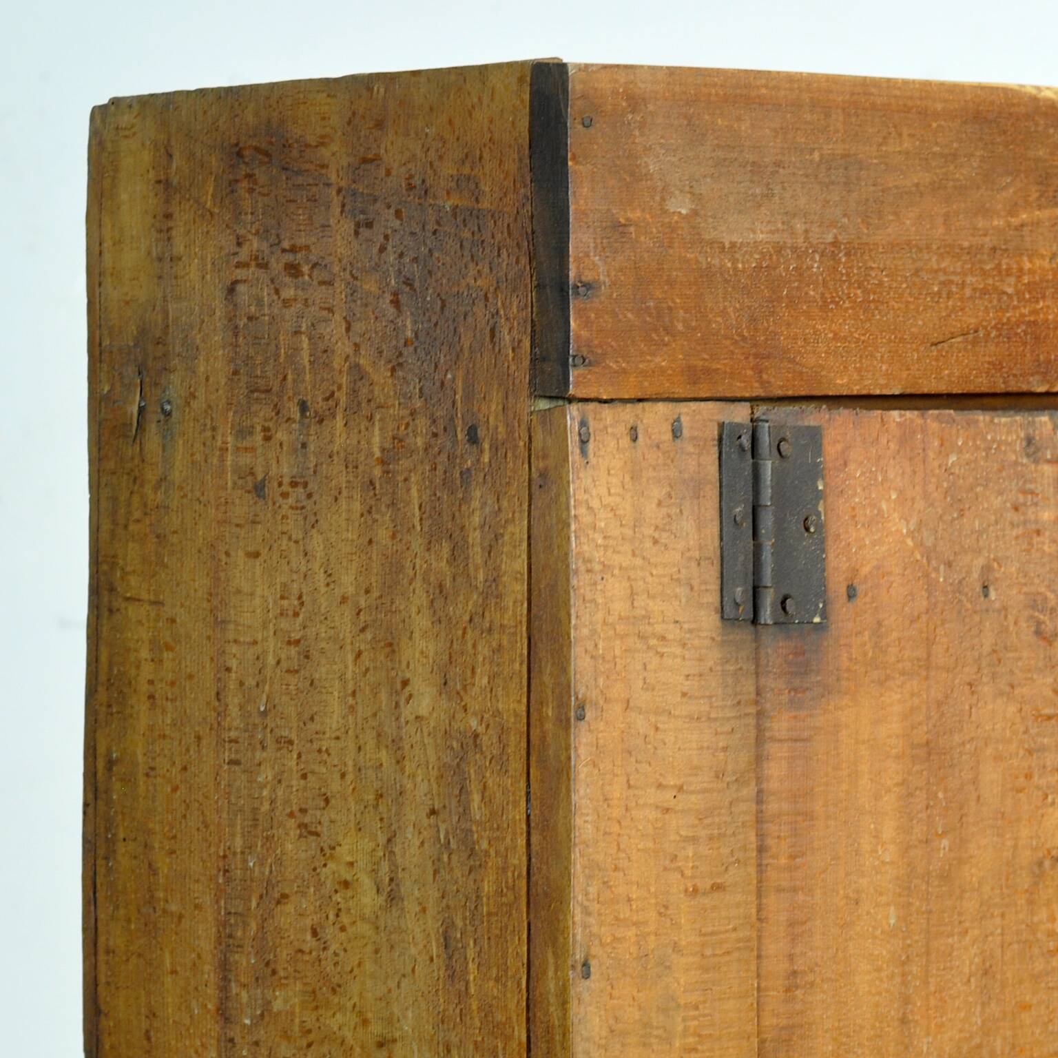 Cabinet wabi sabi en hêtre, années 1850