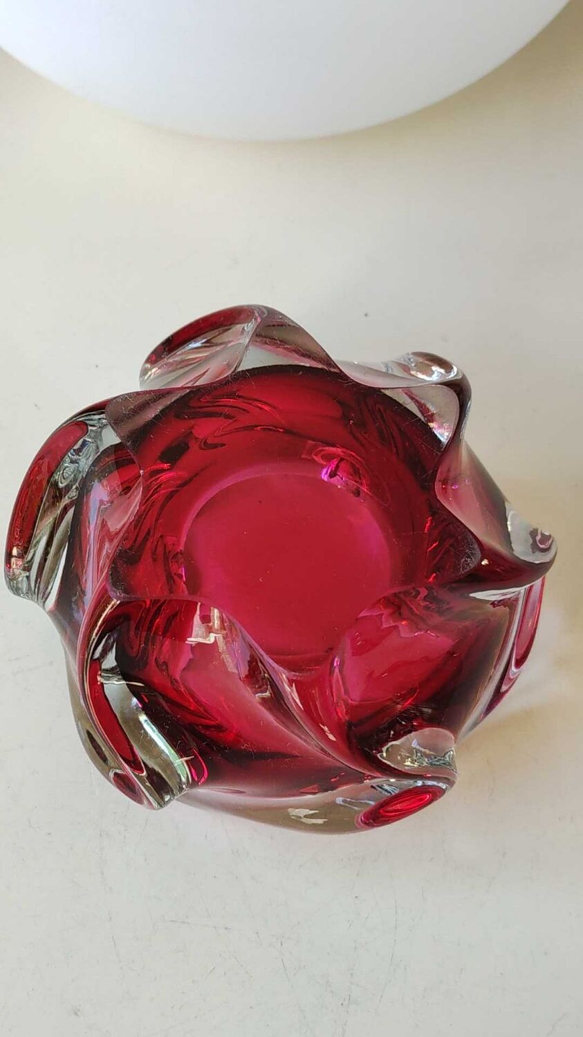 Empty pocket/Ashtray in blown Art glass, Murano. Ruby red, 1960