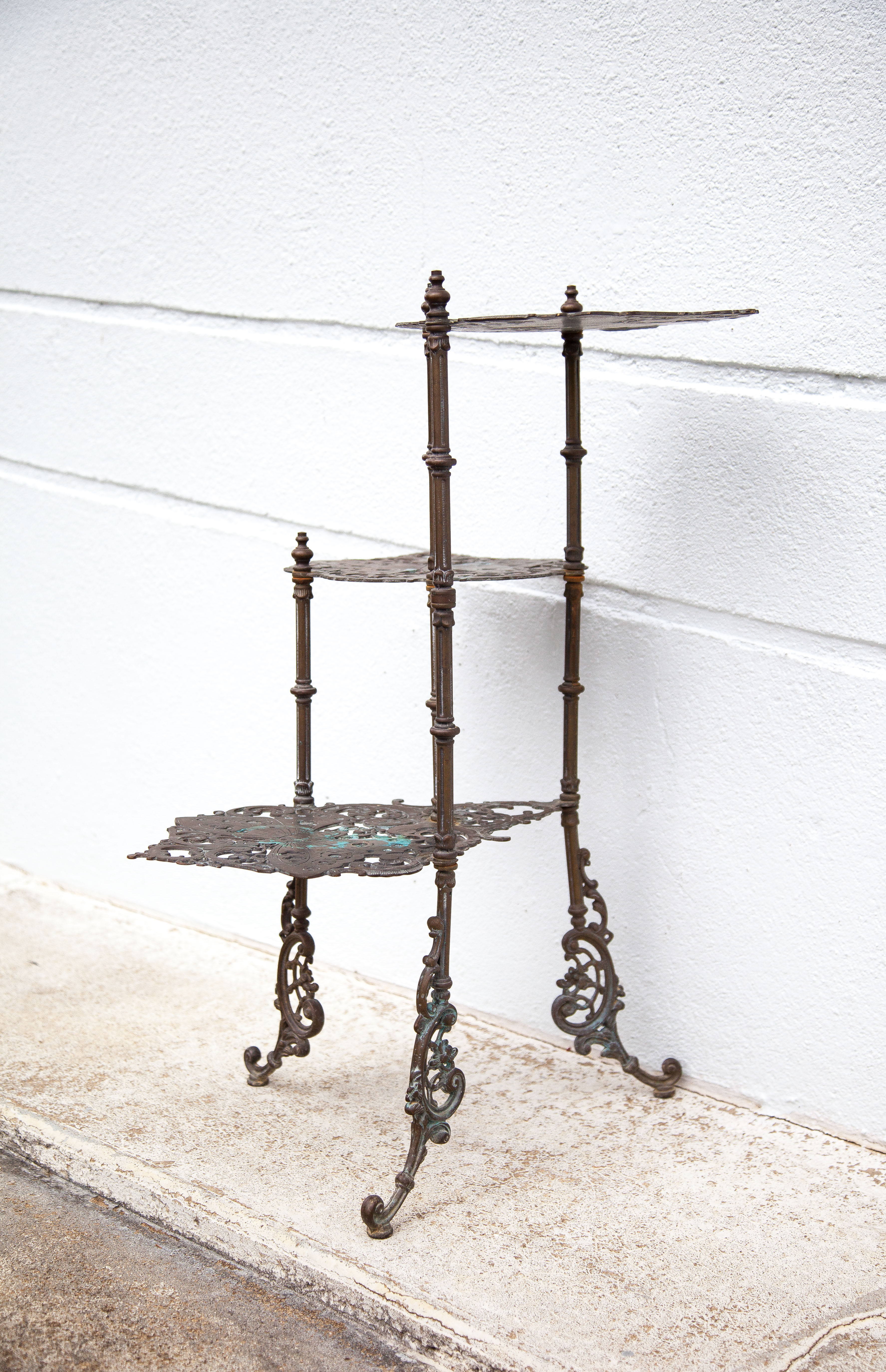 Old bronze harness 3 levels, bronze plant holder, butterfly patterns, planter, patio