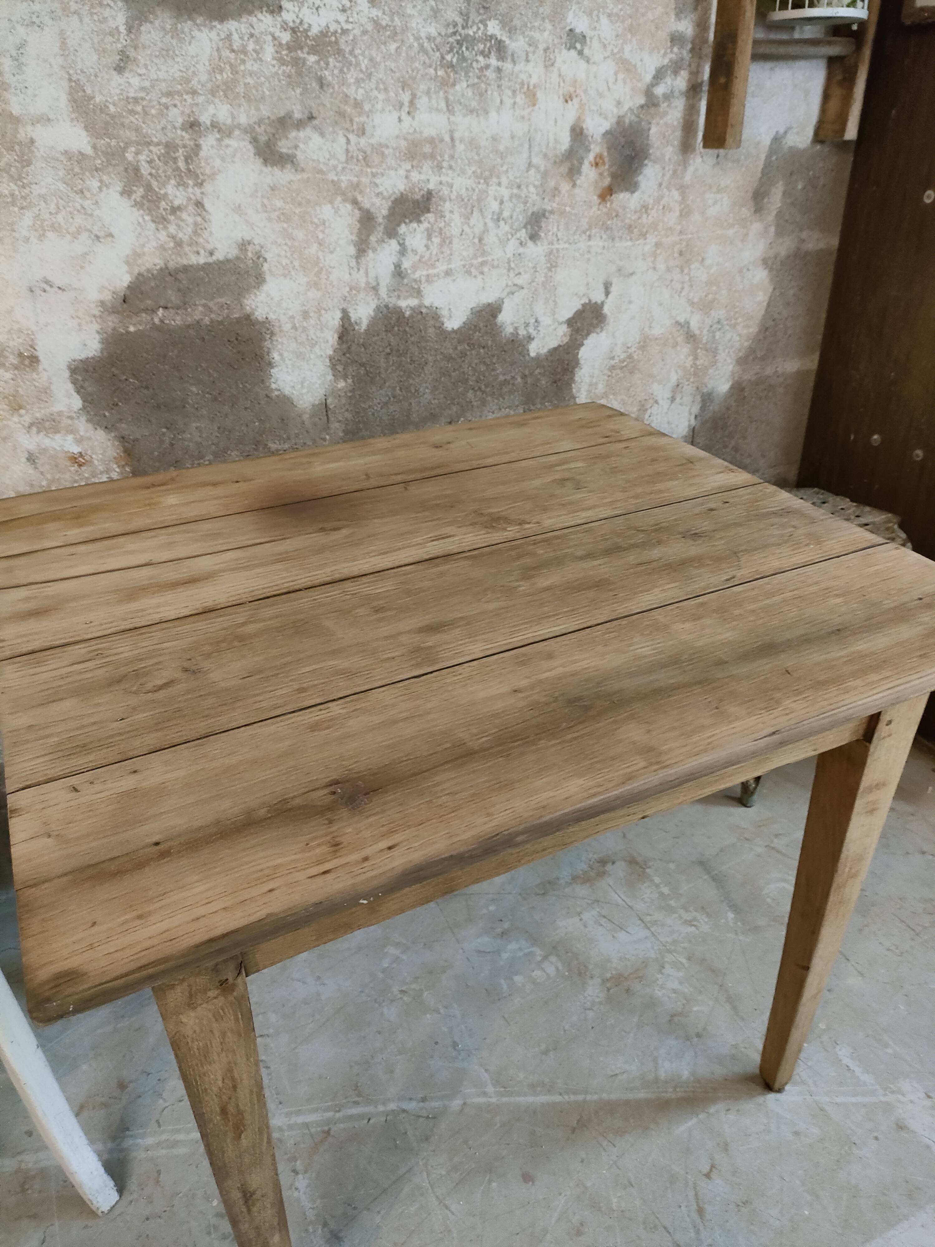 Farmhouse table