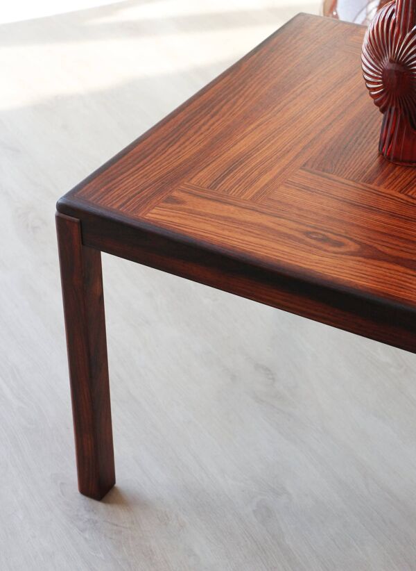 Table d’appoint carrée en palissandre – Henning Kjaernulf pour Vejle Stole