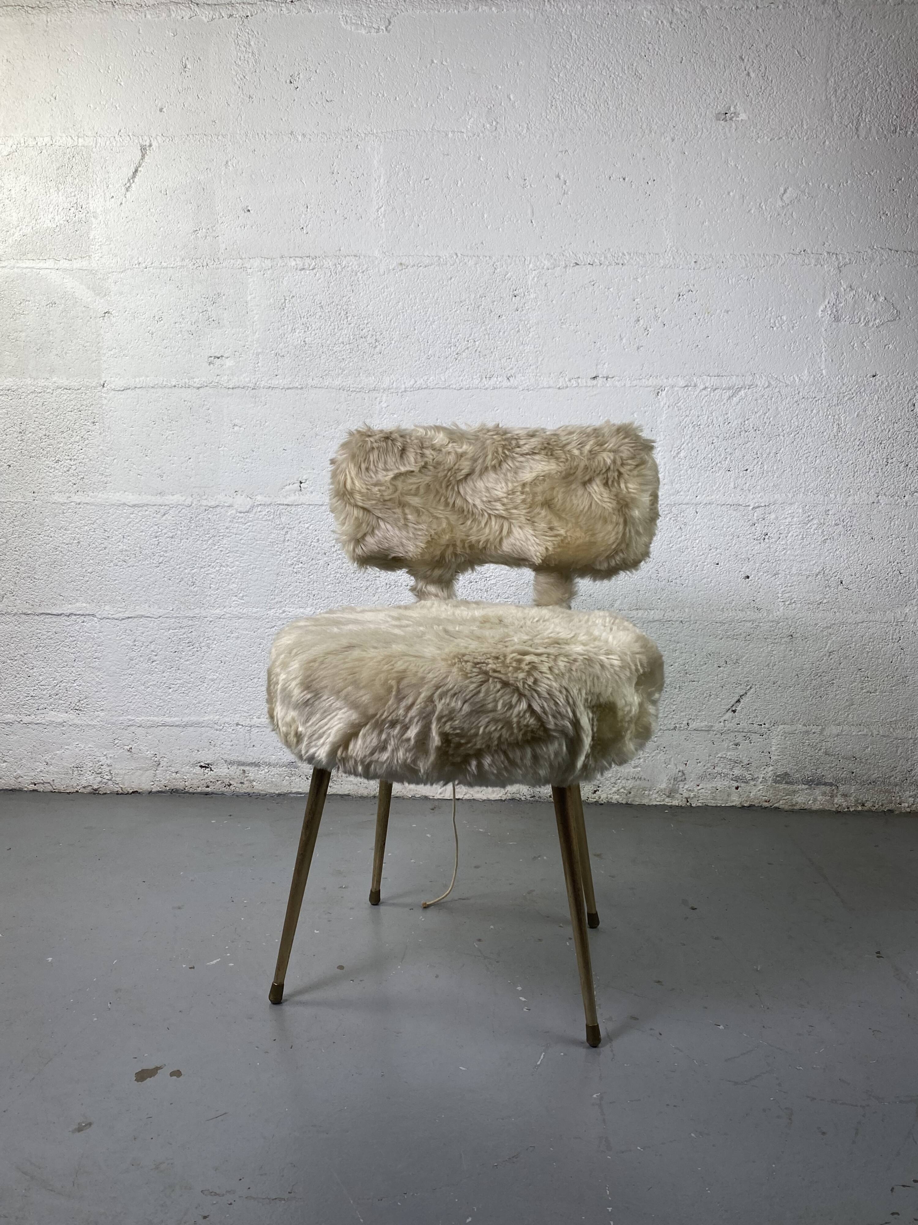Pelfran Moumoute armchair