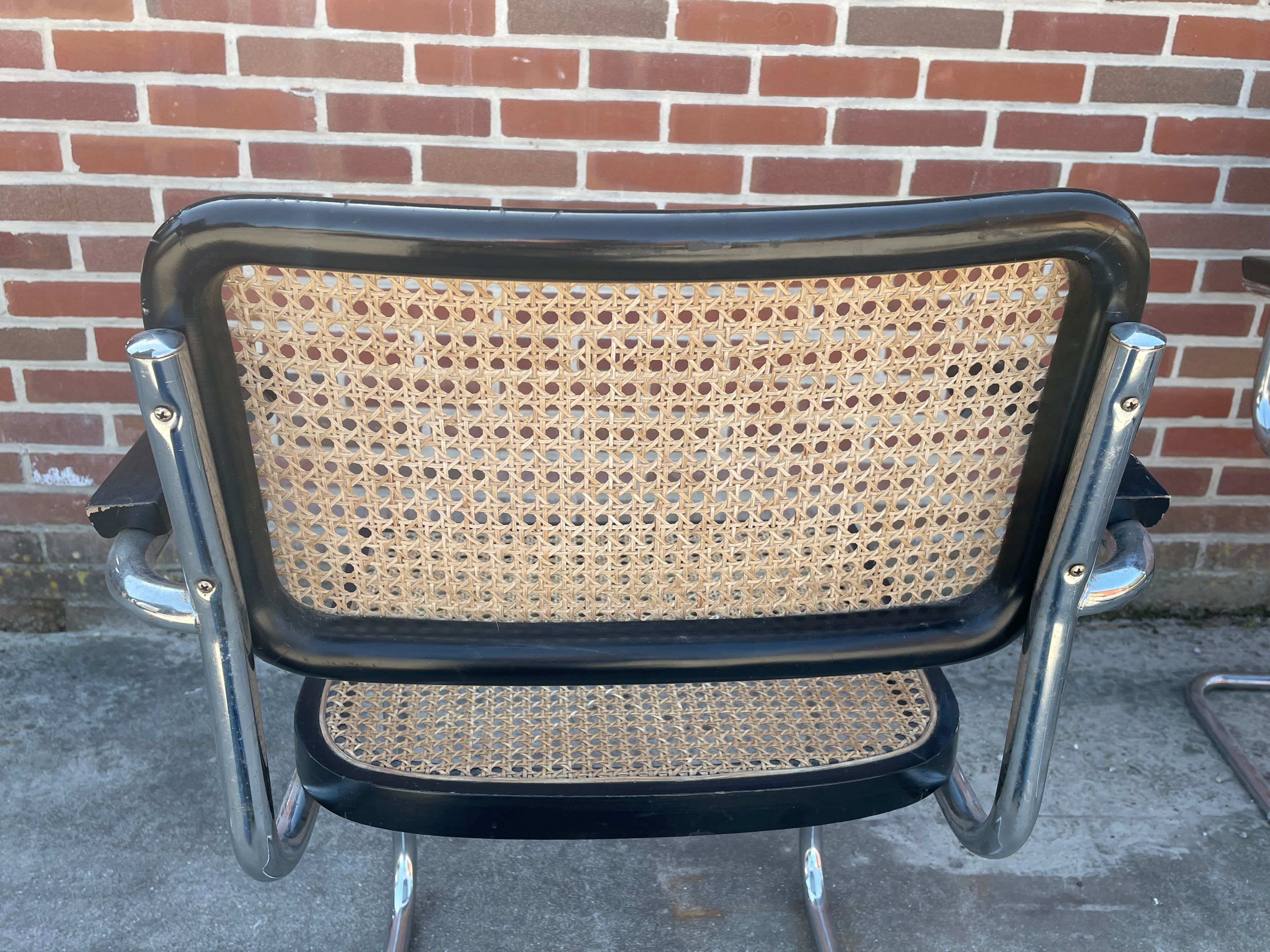 Set of 4 chairs model B64 Cesca with armrests in Black and Chrome
