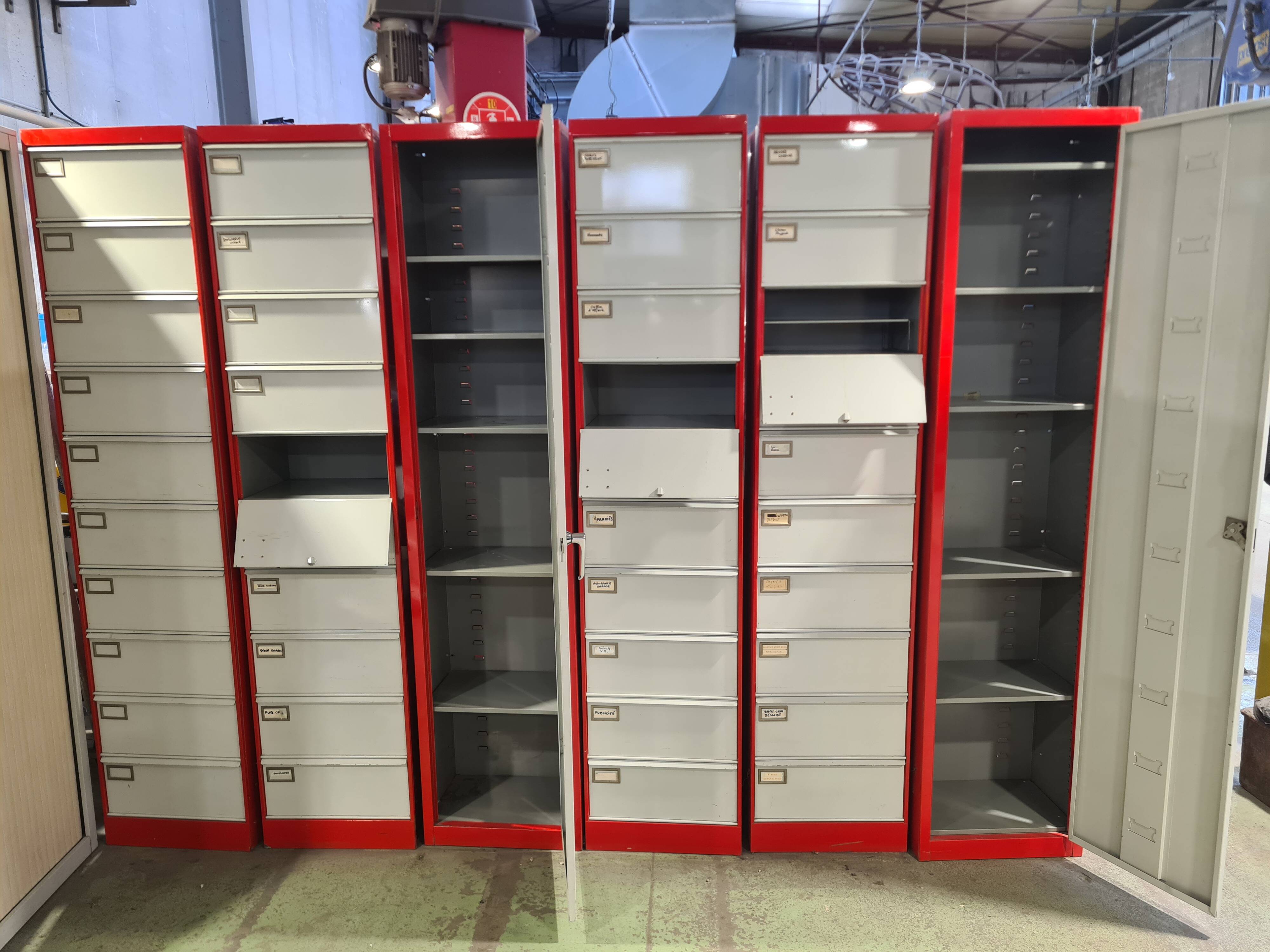 Metal cabinet with flaps and doors (90s)