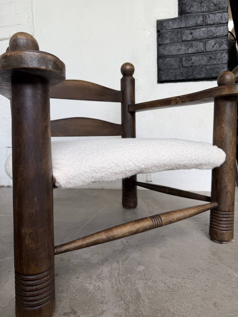 Pair of Dudouyt armchairs from the 1950s, oak.