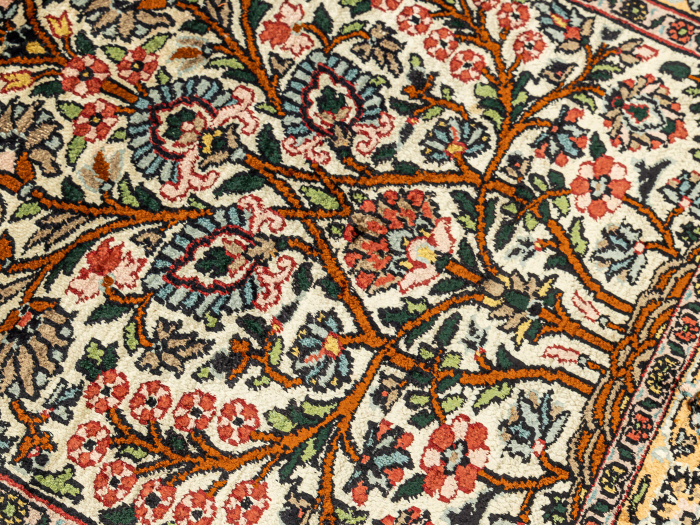 Thom Carpet, 62 x 105