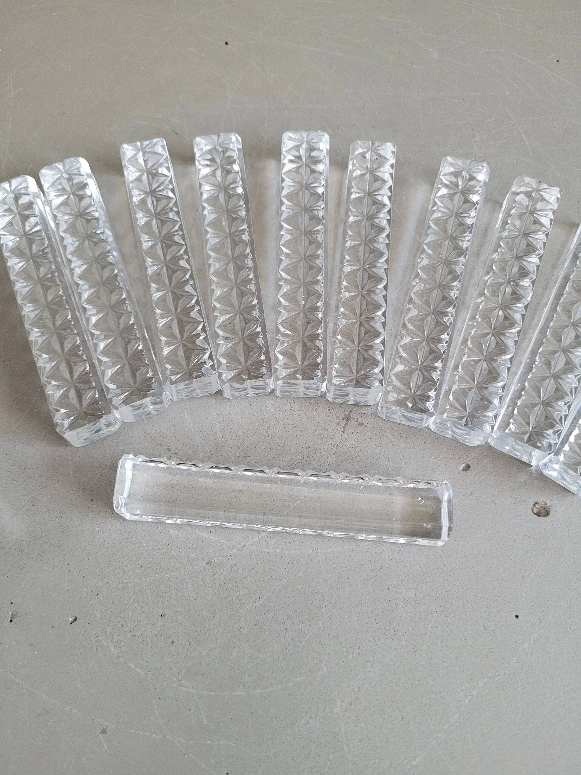12 faceted glass knife rests