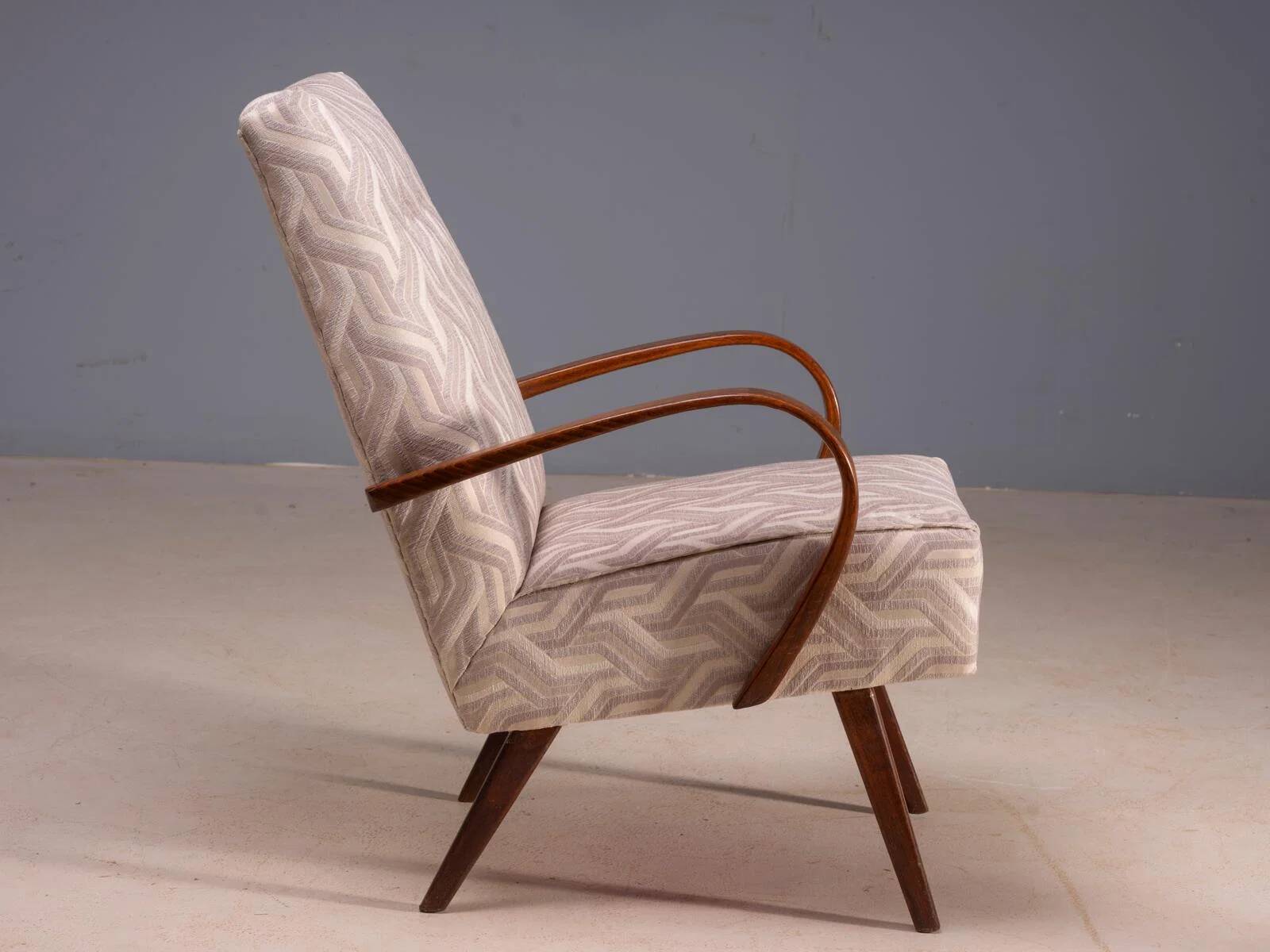 Restored bentwood armchairs by Jaroslav Šmídek, pair, Czechoslovakia, new beige patterned upholstery, 61 × 82 × 81 cm