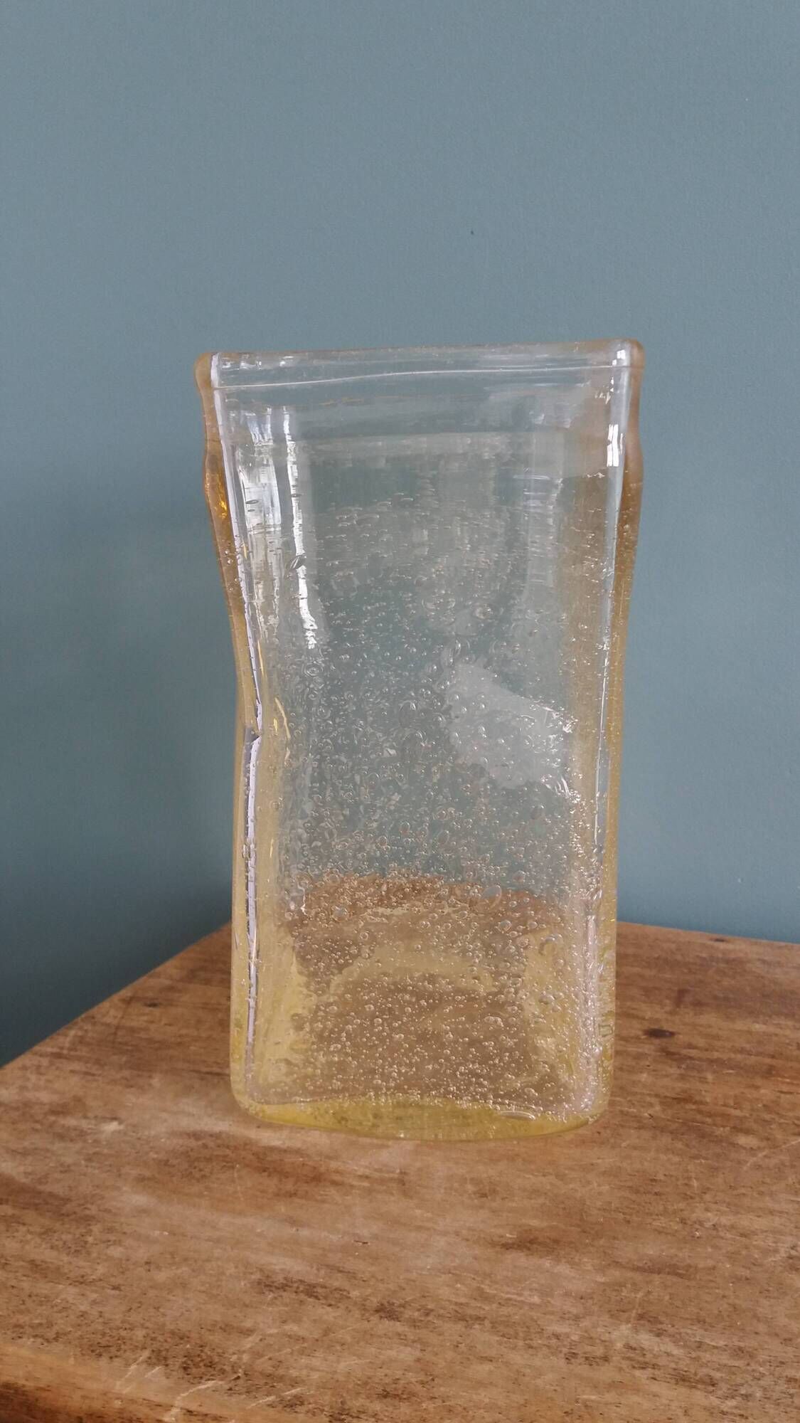 Bubble glass vase