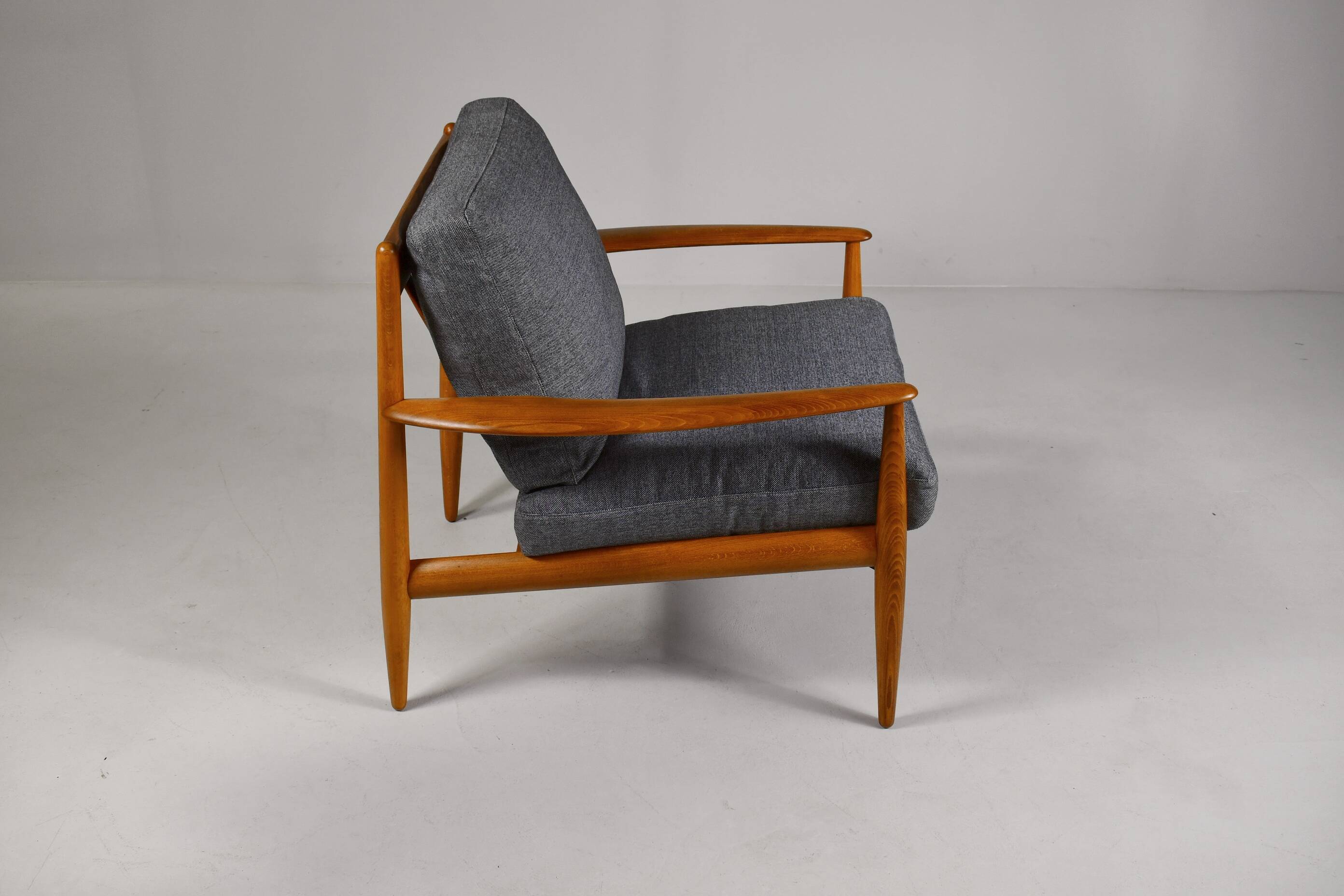 Fauteuil par Grete Jalk pour France & Daverkosen Modèle 118