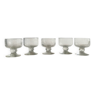 5 bubble glass cups.