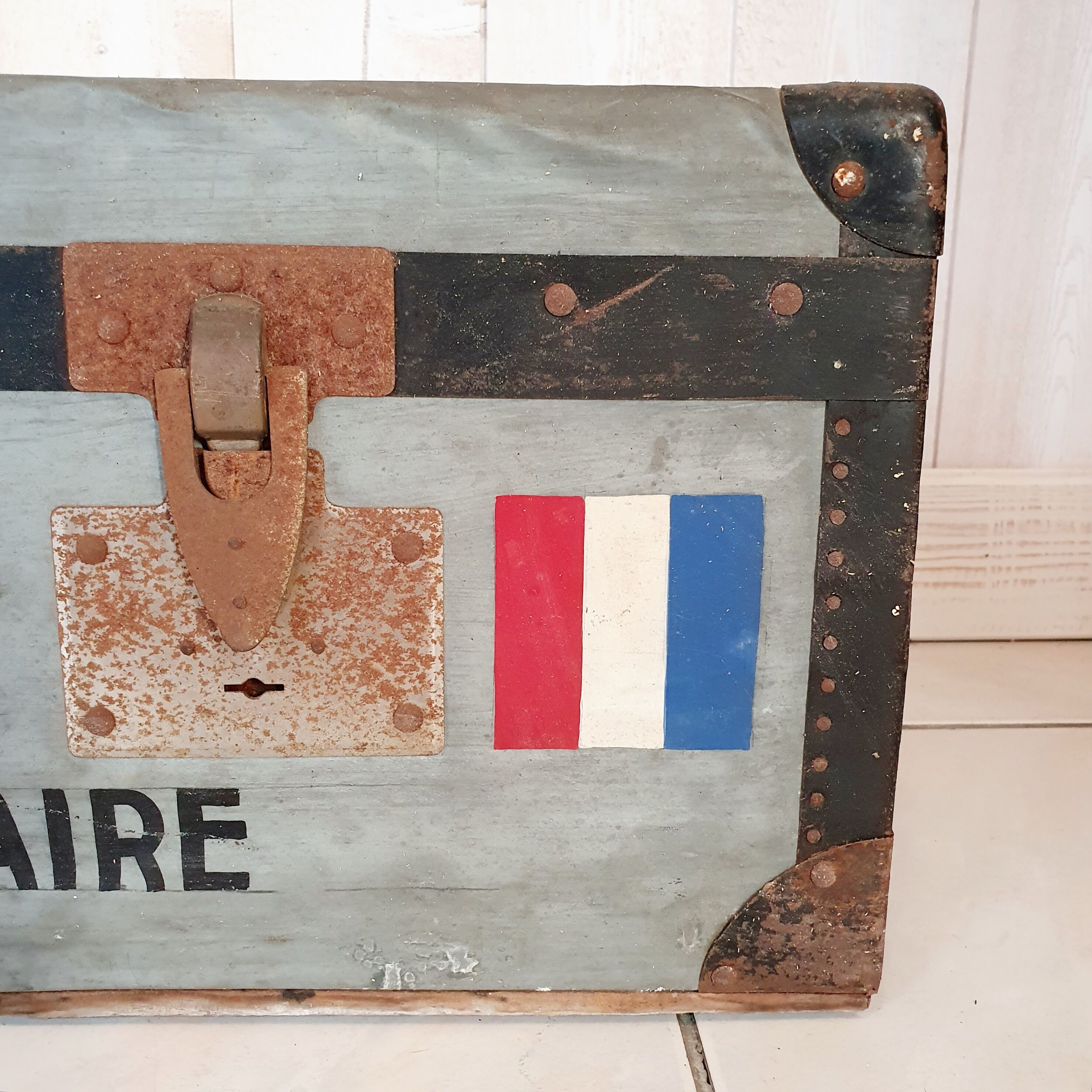 Military malle of an auxiliary war doctor 14-18