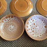 Set of 8 plates