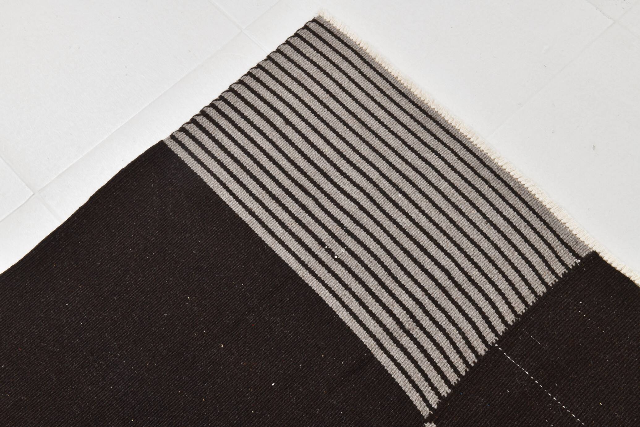 8x10 Contemporary Gray Black Vintage Kilim Rug, 225x325Cm