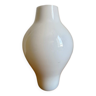 Vase opaline blanche de Sèvres ancien