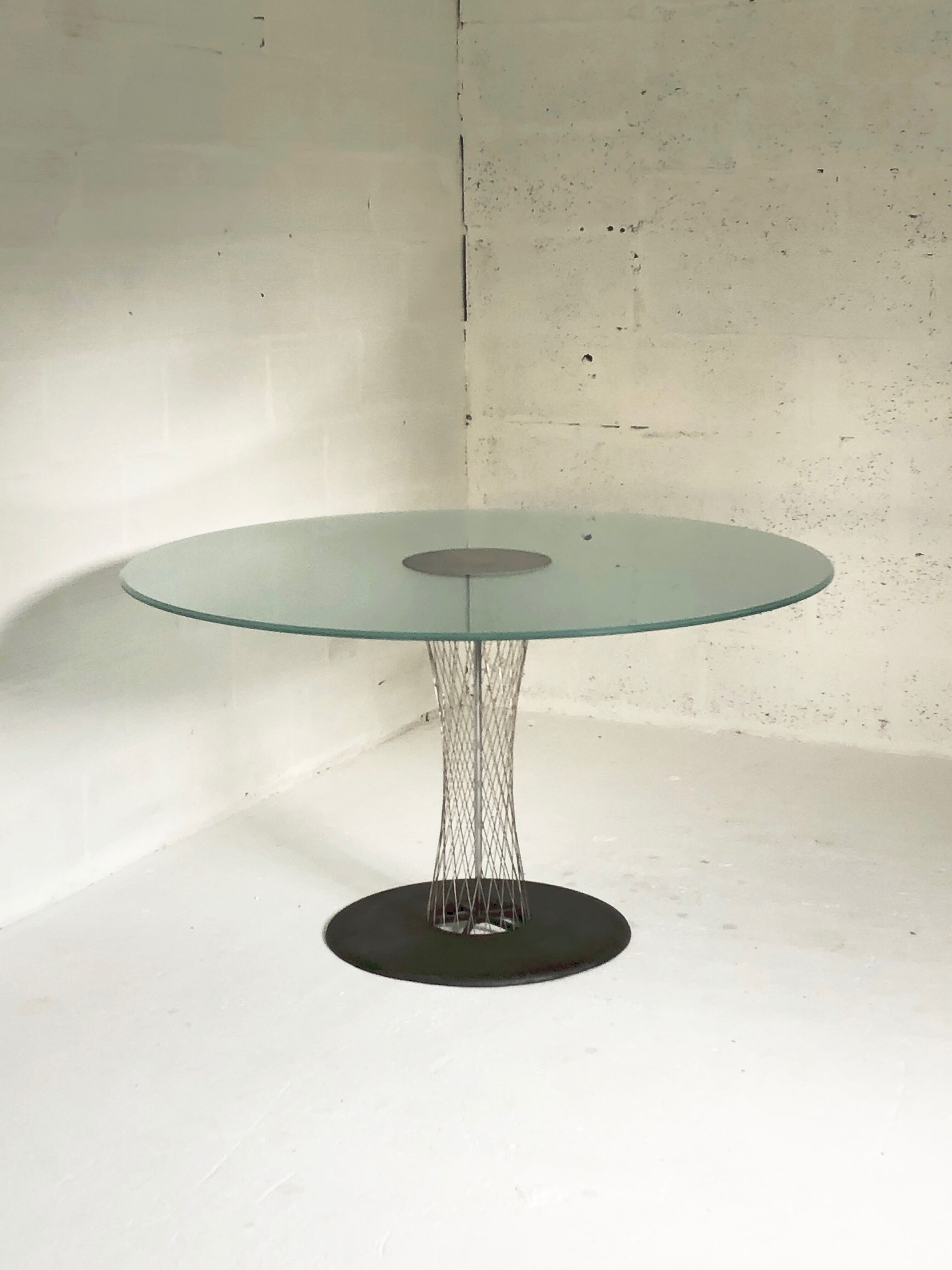 Glass Roundtable by Andreas Ssteriko - B-B italia