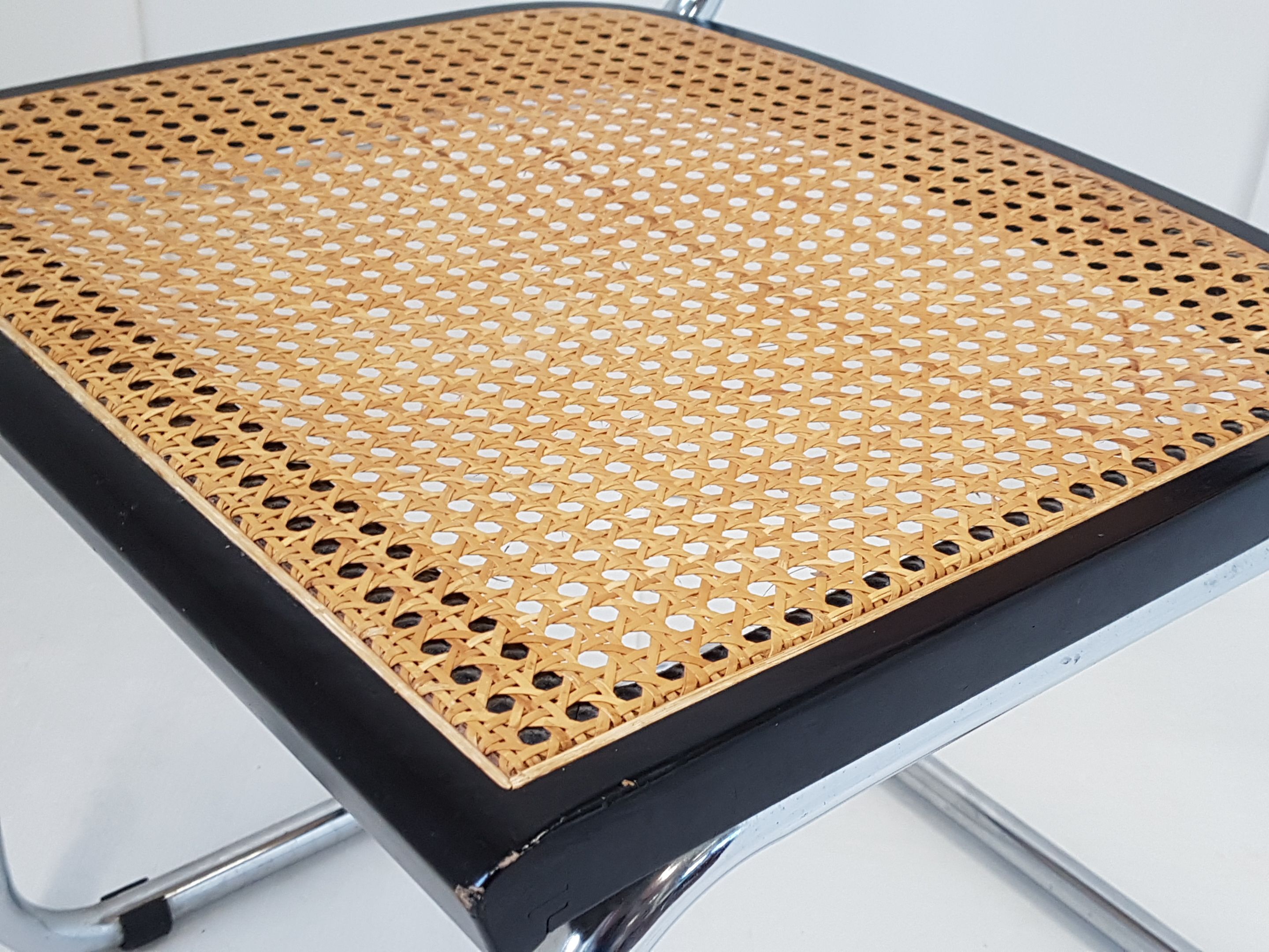 Chair by Marcel Breuer cesca B32